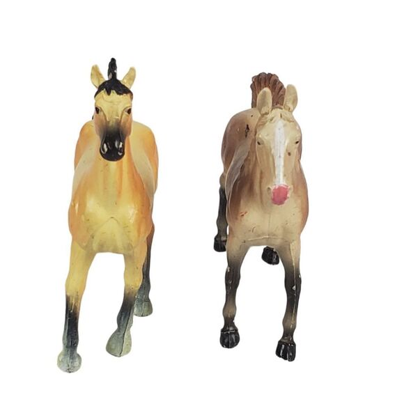 Lot of 2 New Ray Horse Figures Animals Toys Western Farm Country Tan Realistic - Picture 1 of 10